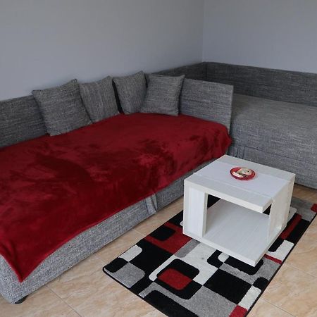 Eva Apartman Szigetvár Zewnętrze zdjęcie