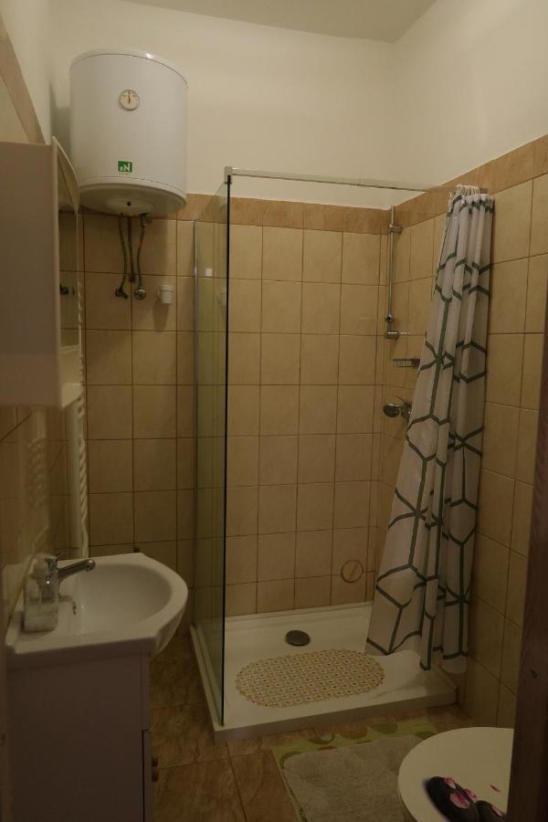 Eva Apartman Szigetvár Zewnętrze zdjęcie