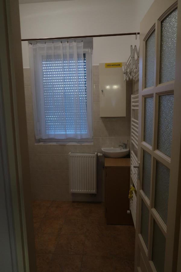 Eva Apartman Szigetvár Zewnętrze zdjęcie