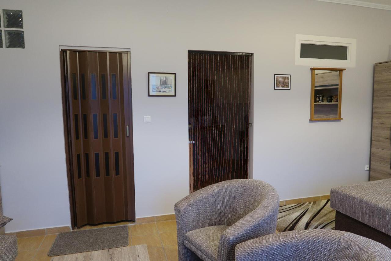 Eva Apartman Szigetvár Zewnętrze zdjęcie