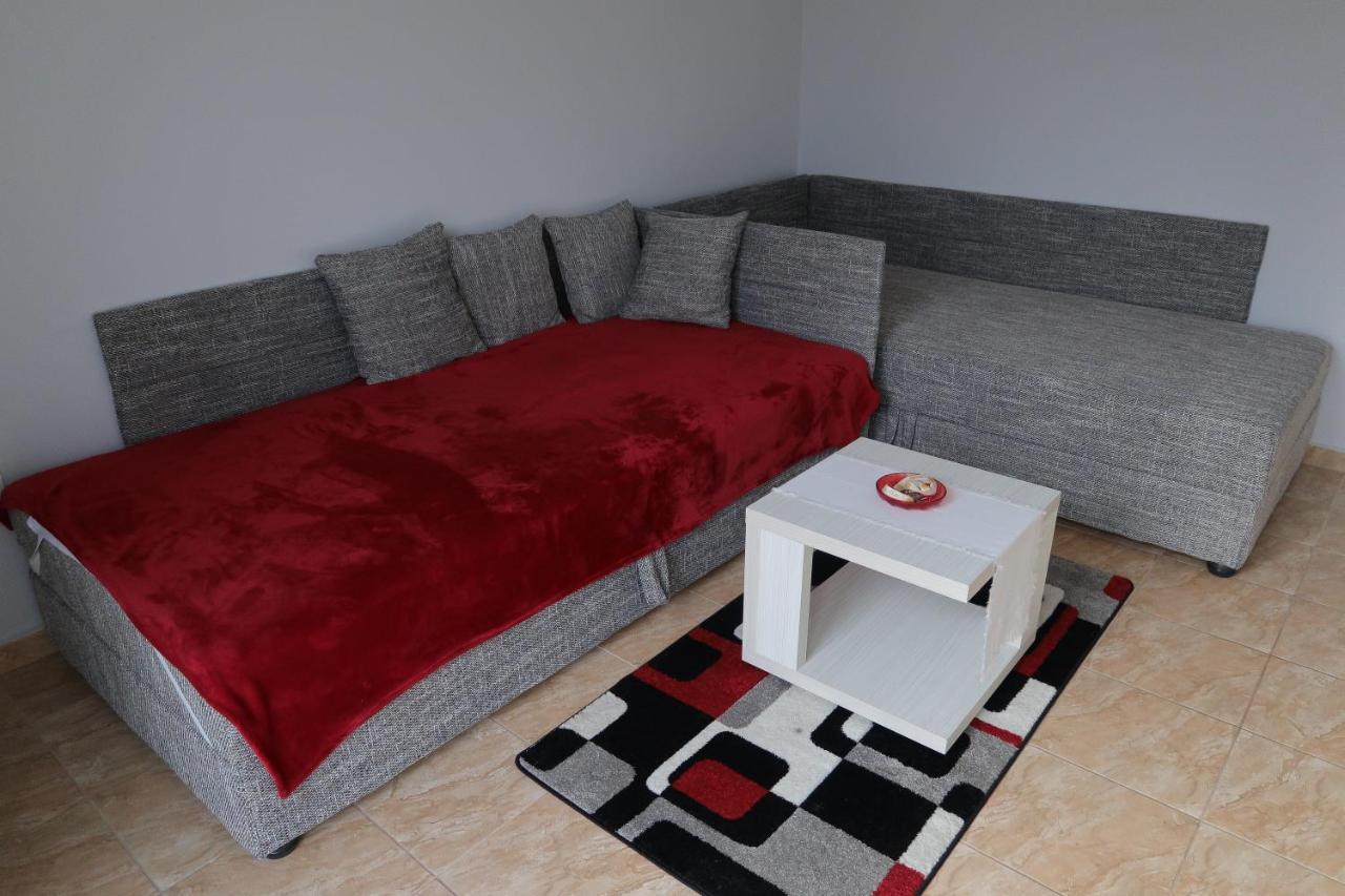 Eva Apartman Szigetvár Zewnętrze zdjęcie