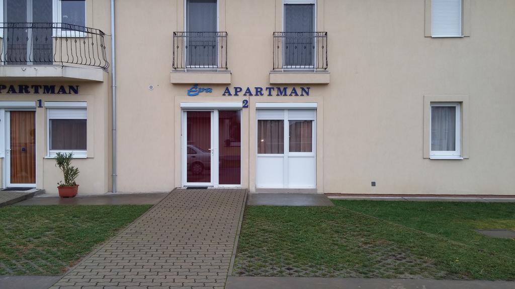 Eva Apartman Szigetvár Zewnętrze zdjęcie